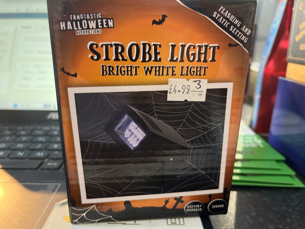 Battery strobe light