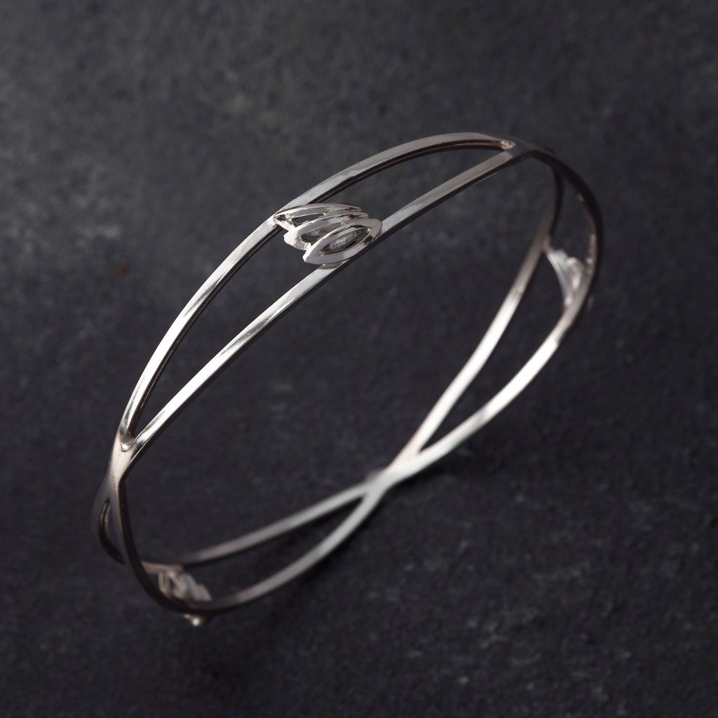 Silver handmade bangle