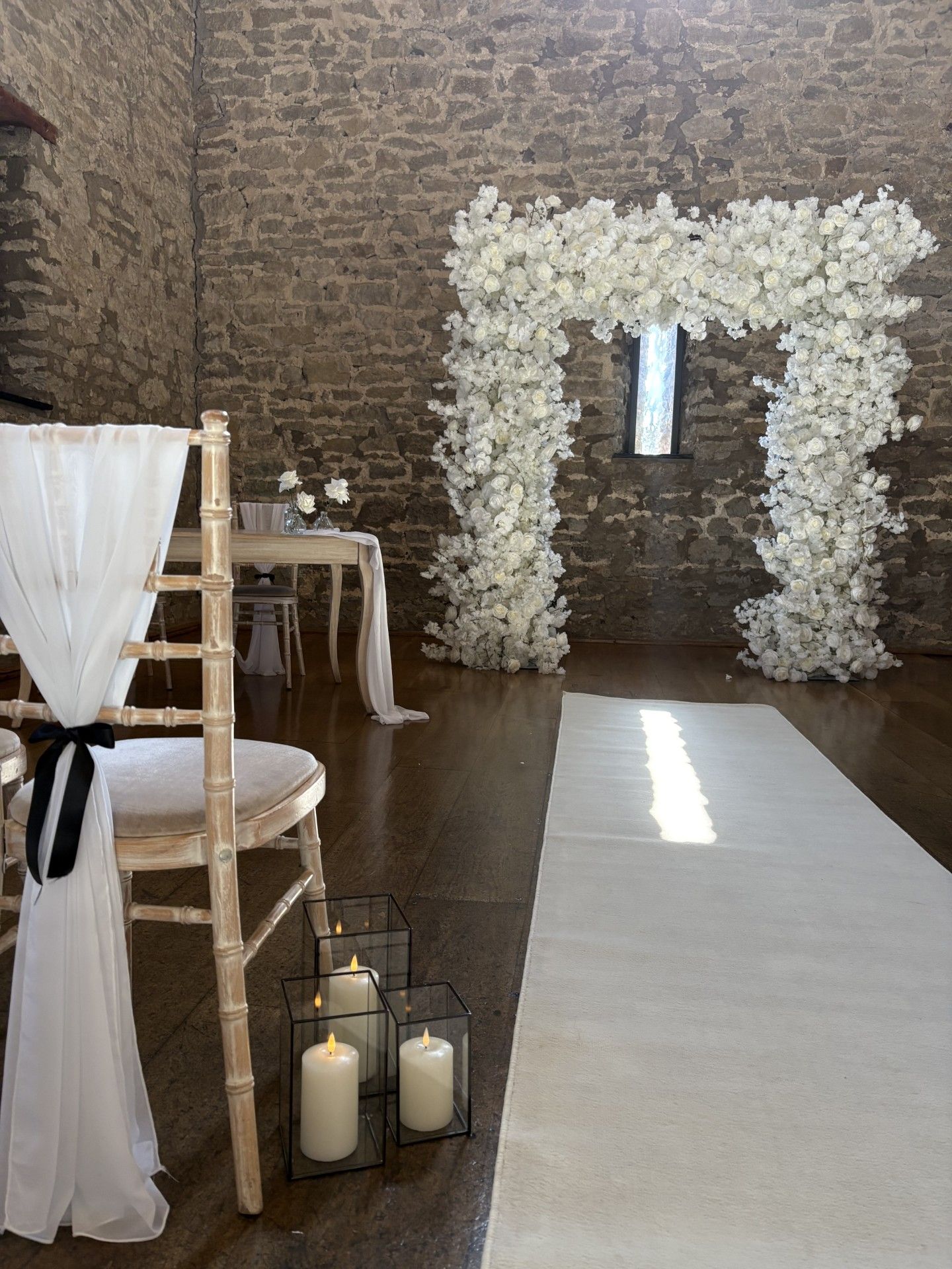 white rose arch
