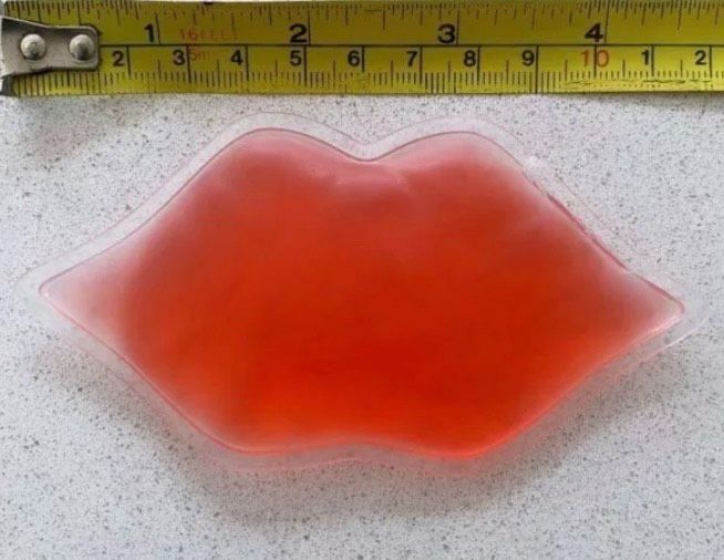 Lip Shaped Gel Pack - Red