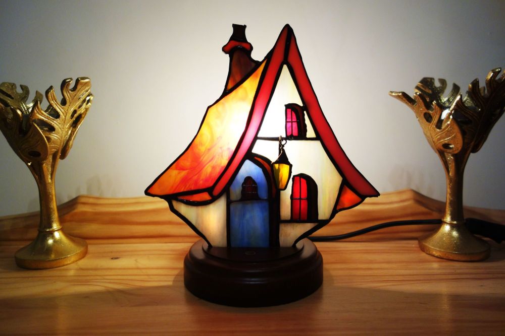 Cottage Lamp