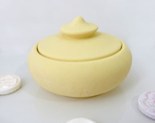 Lemon Pinch Pot