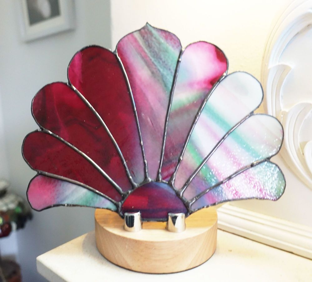 cranberry-glass-fan-lamp8