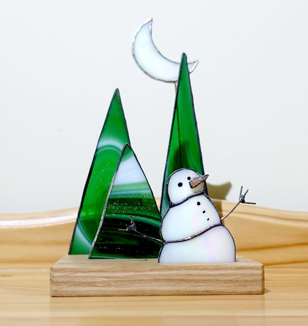 glass-art-snowman-winter-scene5