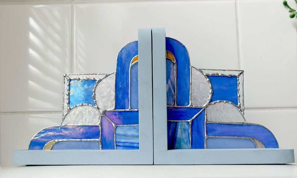 Blue-Bookends-stained-glass5