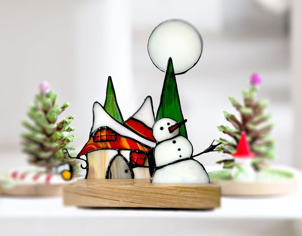 Stained-Glass-3D-Christmas-Diorama-3
