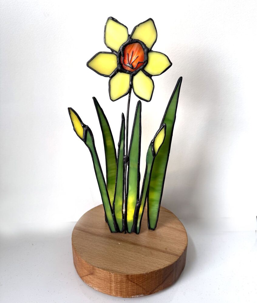 daffodil-lamp-stained-glass.2
