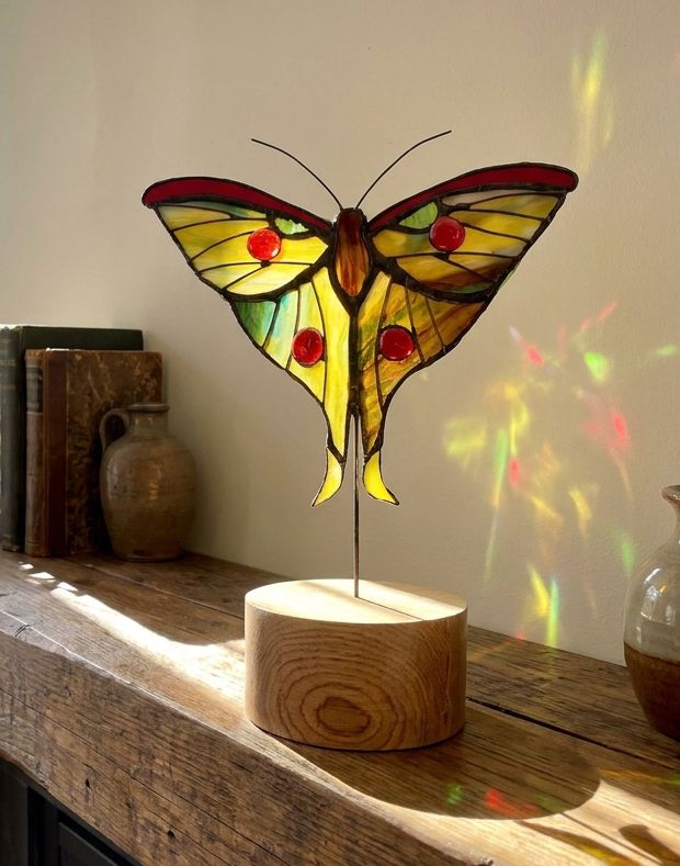 MoonMoth_StainedGlass_Ornament.jpg_202605081240