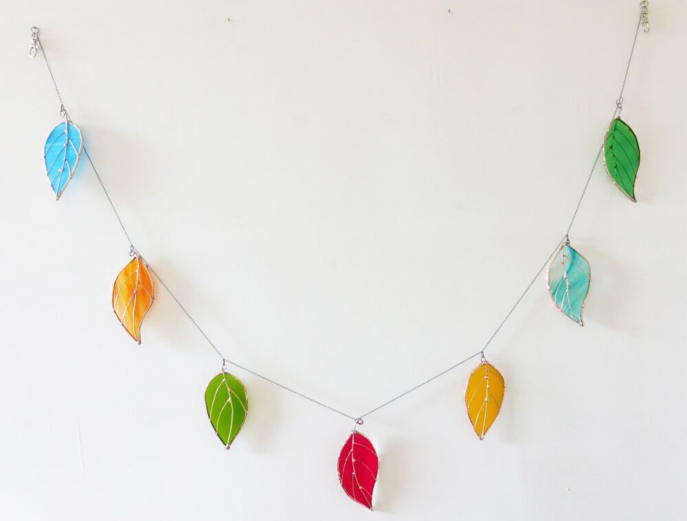 bunting_leaves_StainedGlass5