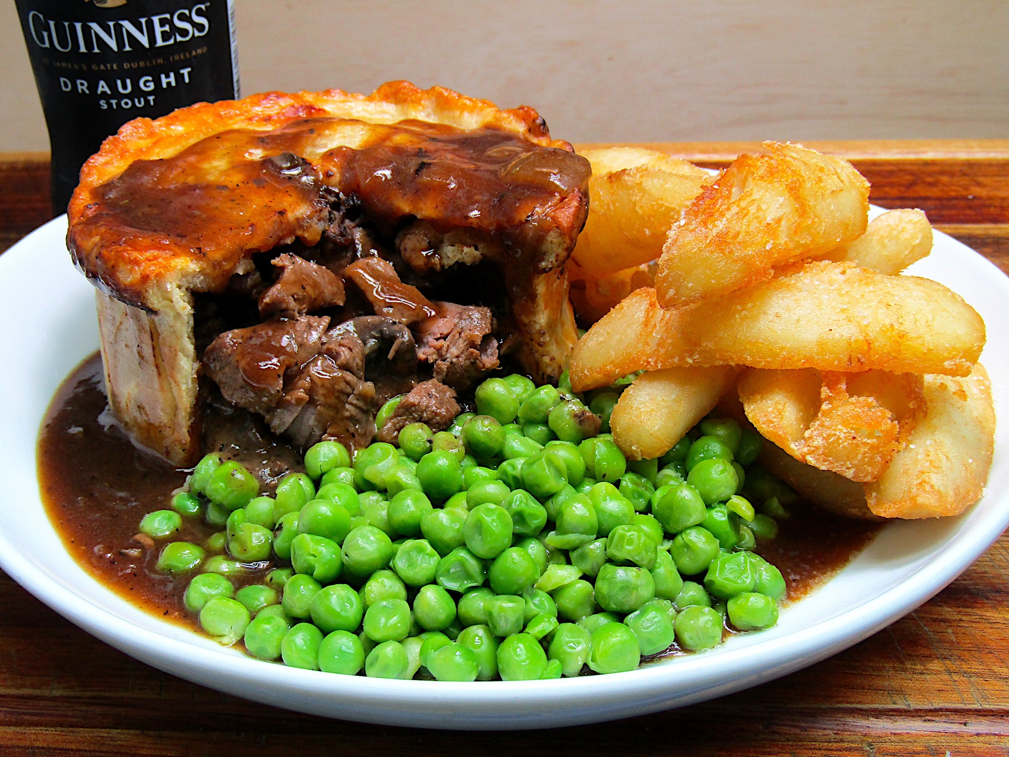 Steak and Guinness Pie at Cobblers at An Irish Night in Mandurah.jpg