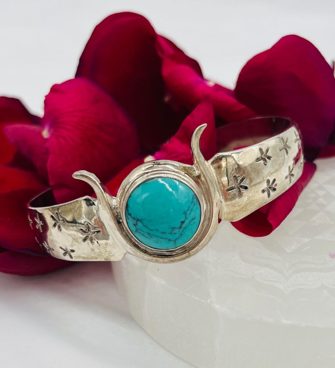 Bracelet of 42 outlet stars