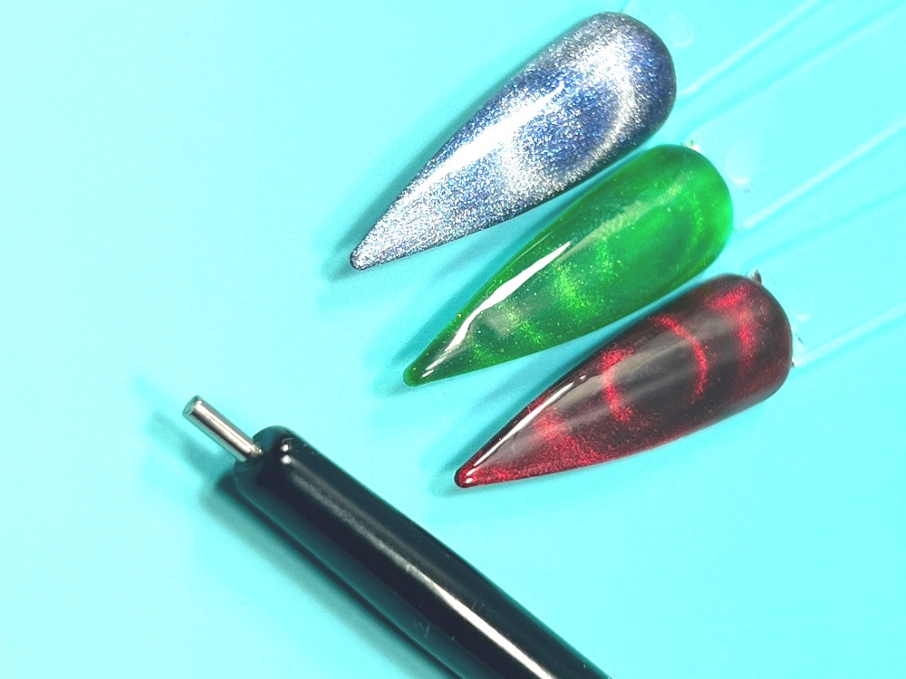 Magnetic magic detailer pen