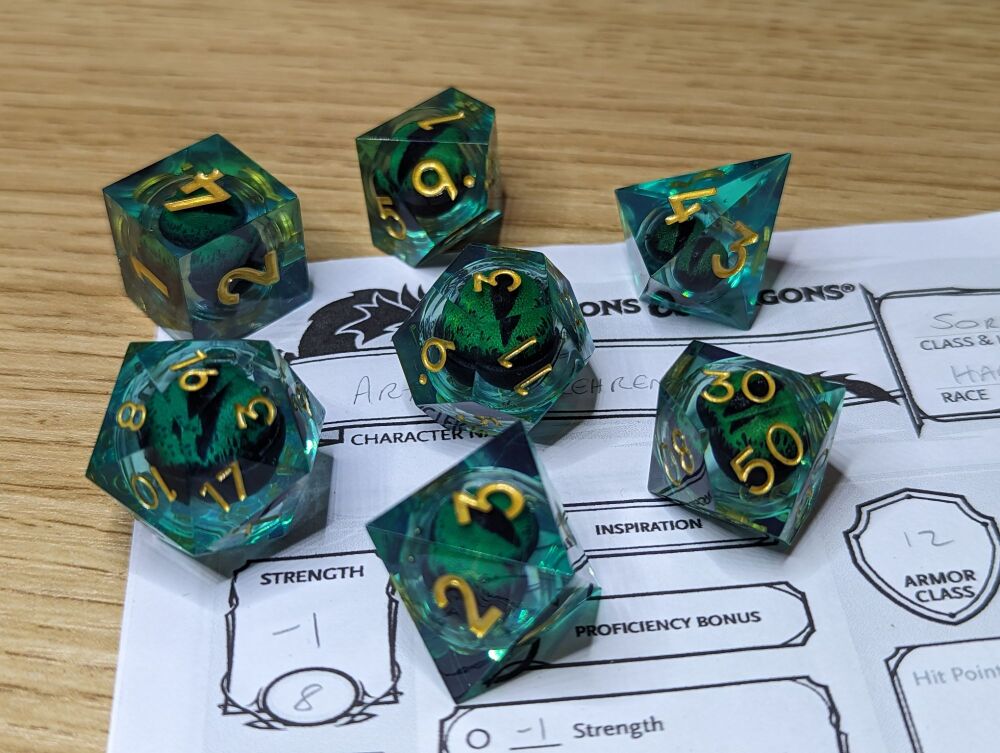 Wyvern Dragon Eye Dice - Liquid Core