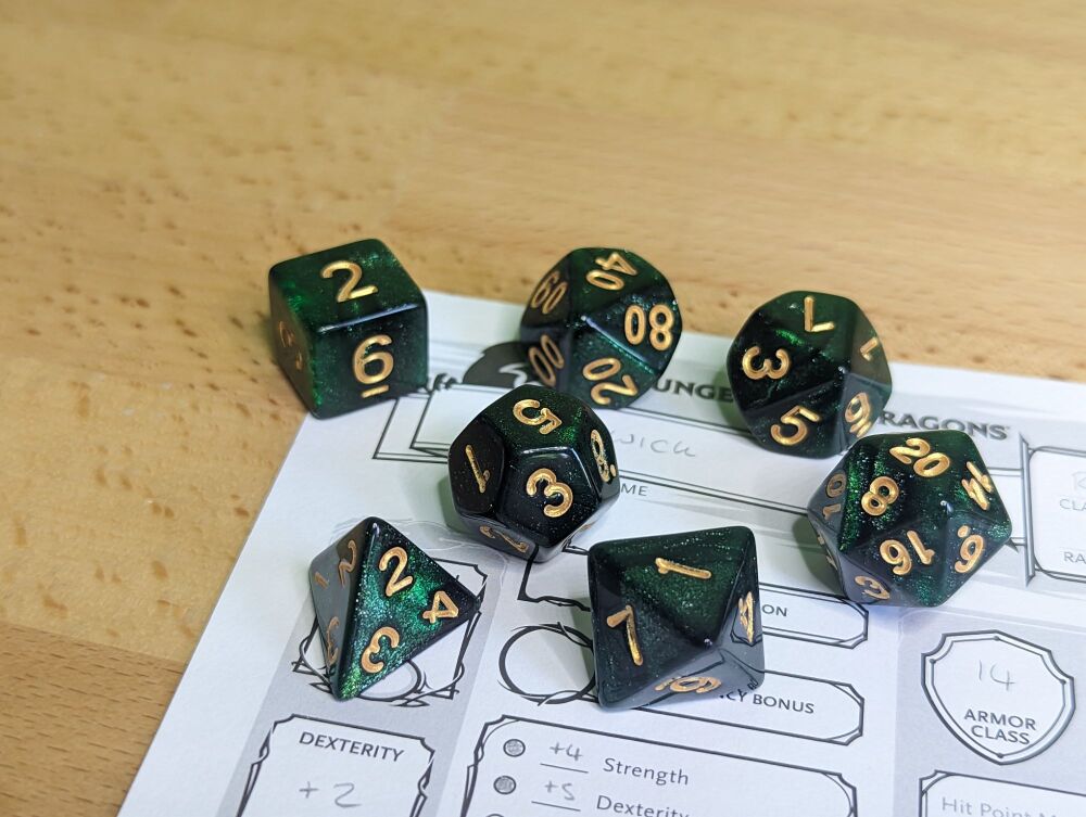 Mould Earth Dice Set