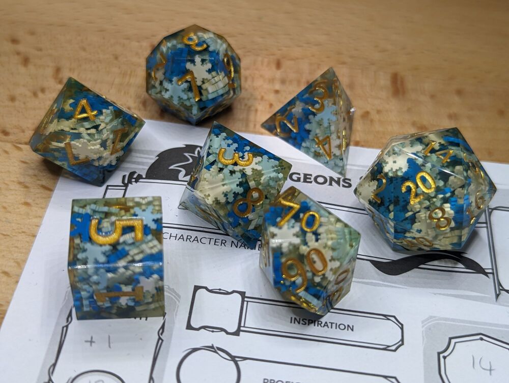 Dice - Snowflake - Sharp Edge Resin
