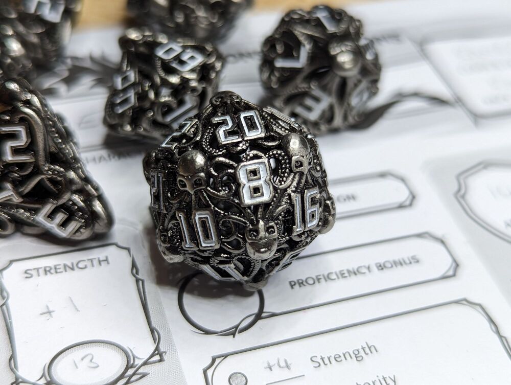 Hollow Metal Dice - Kraken