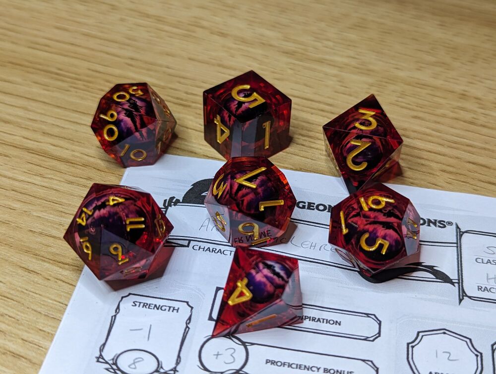 Red Dragon Eye Dice - Liquid Core