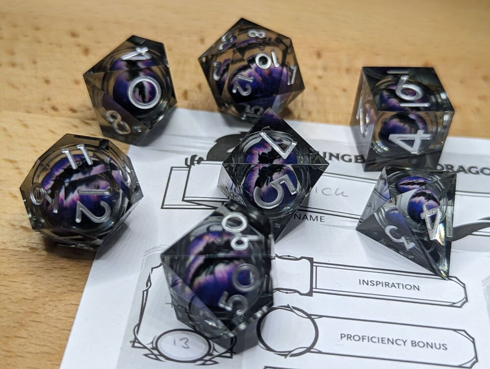 Black Dragon Eye Dice - Liquid Core