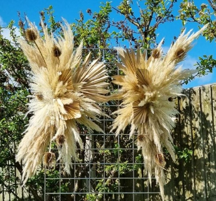 60CM GOLD PAMPAS WALL WINGS