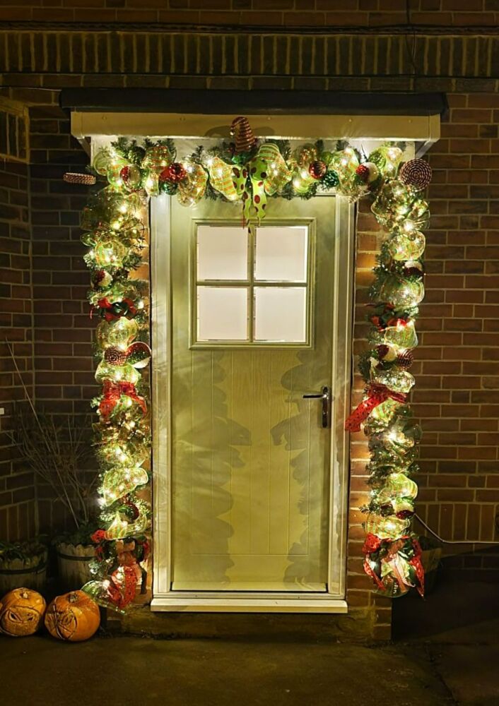 18ft FRONT DOOR ELF GARLAND