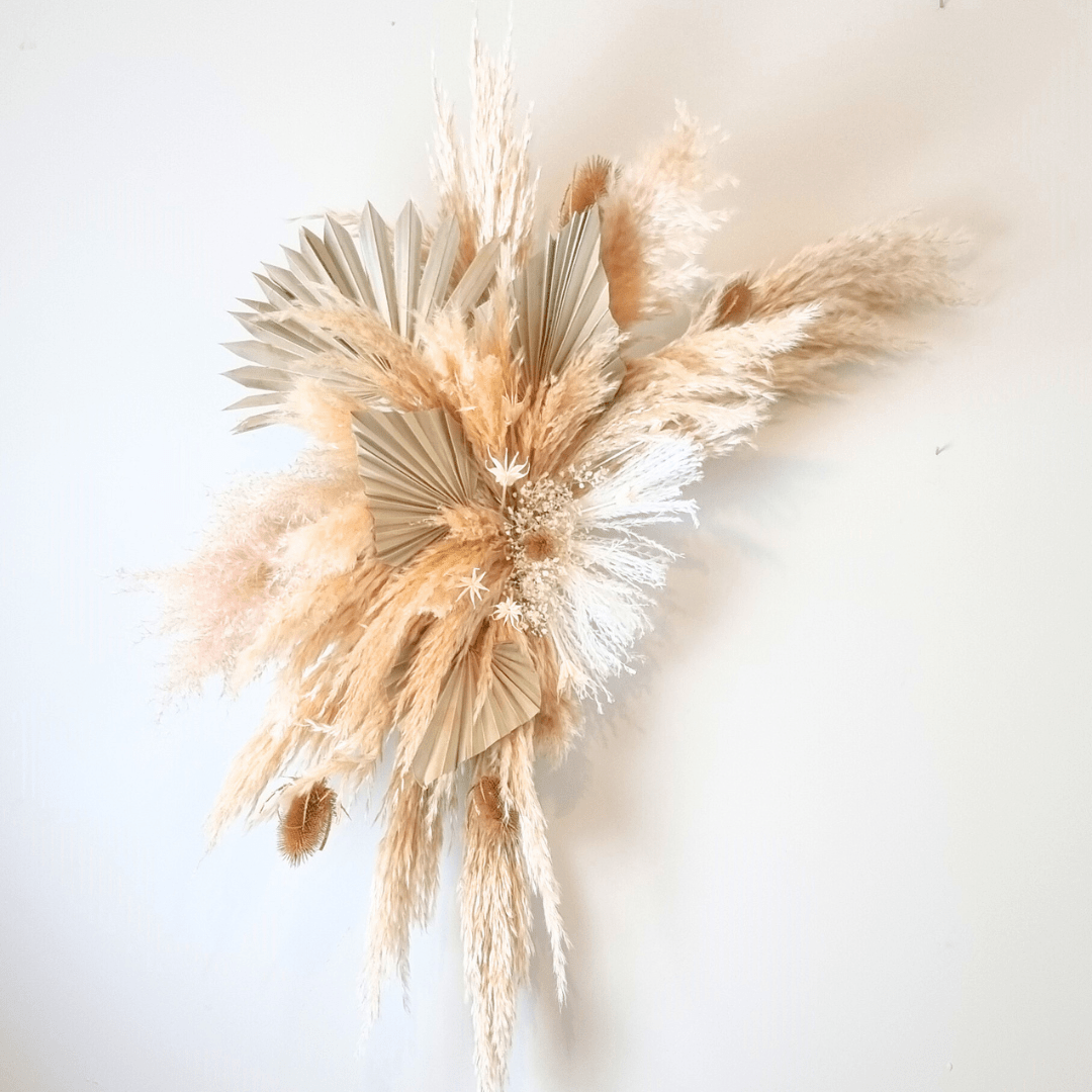 natural dried pampas wall decoration, with dried pampas and palms, beige pampas, dried palms