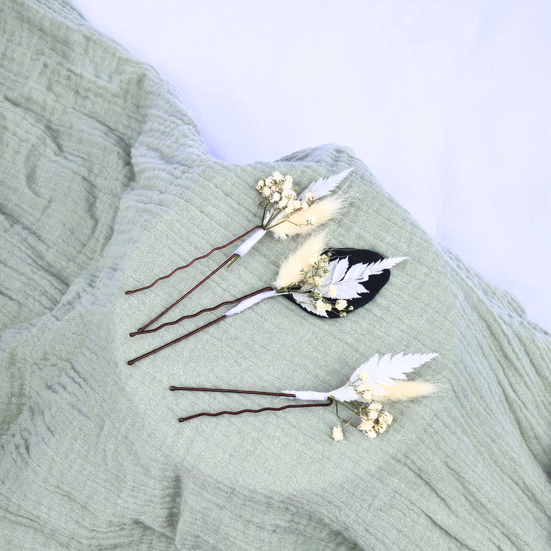 white dried flower and gypsophila wedding hair pins