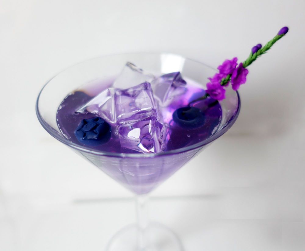 Blueberry_Lavender_martini_Fake