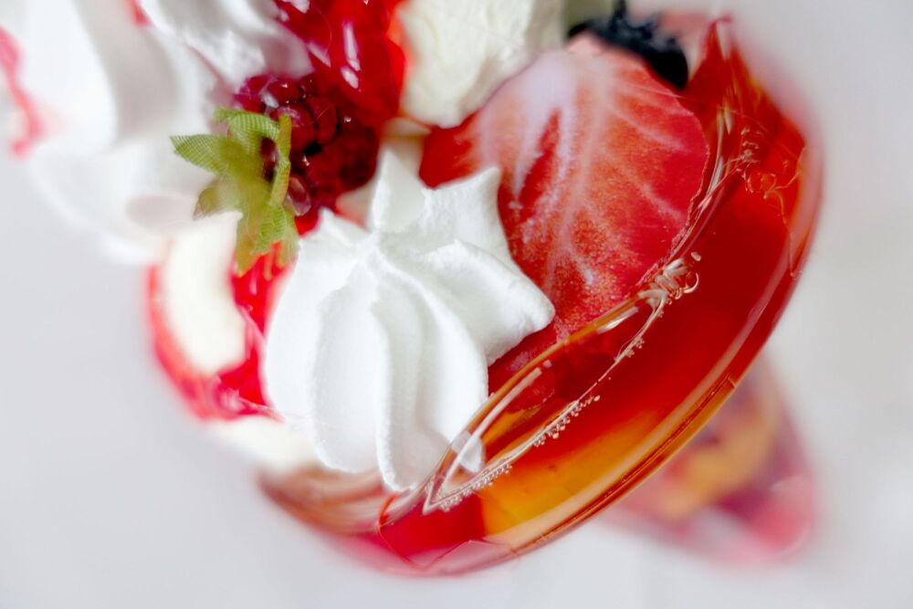 Fruit-Salad-Sundae-Fake-Food7