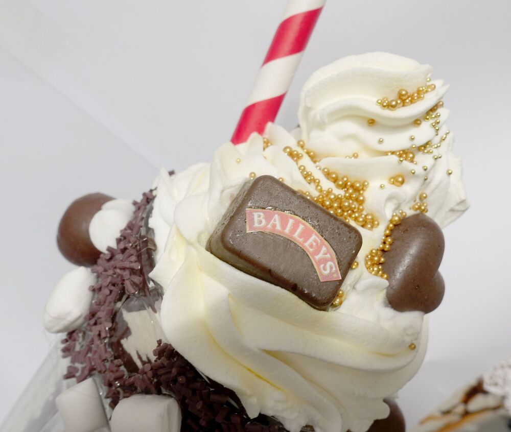 fake-shake-baileys