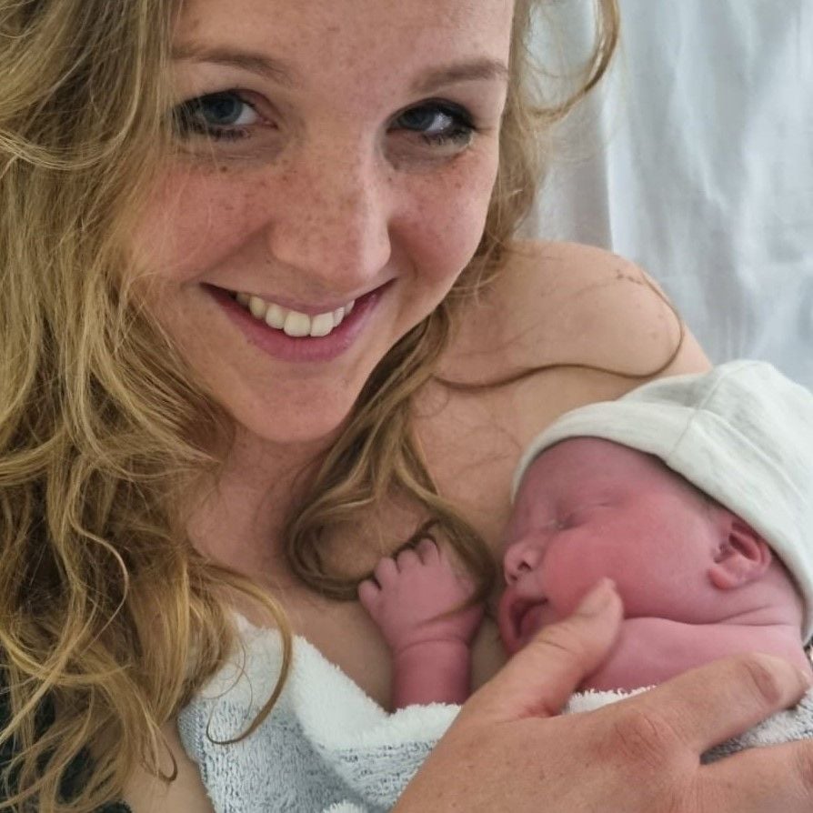 mother-and-newborn-hypnobirth-darent-valley-hospital