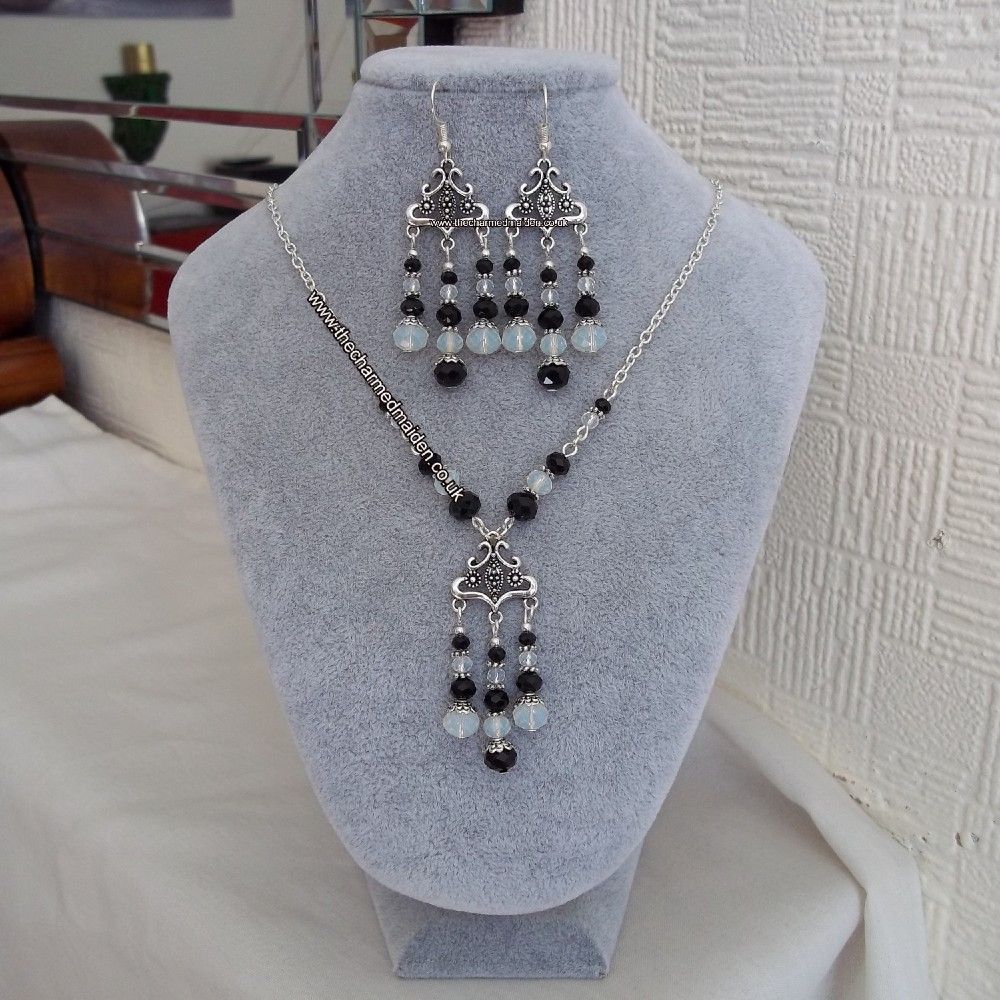 Monochrome Black & White Art Deco Inspired Glass Necklace & Earrings