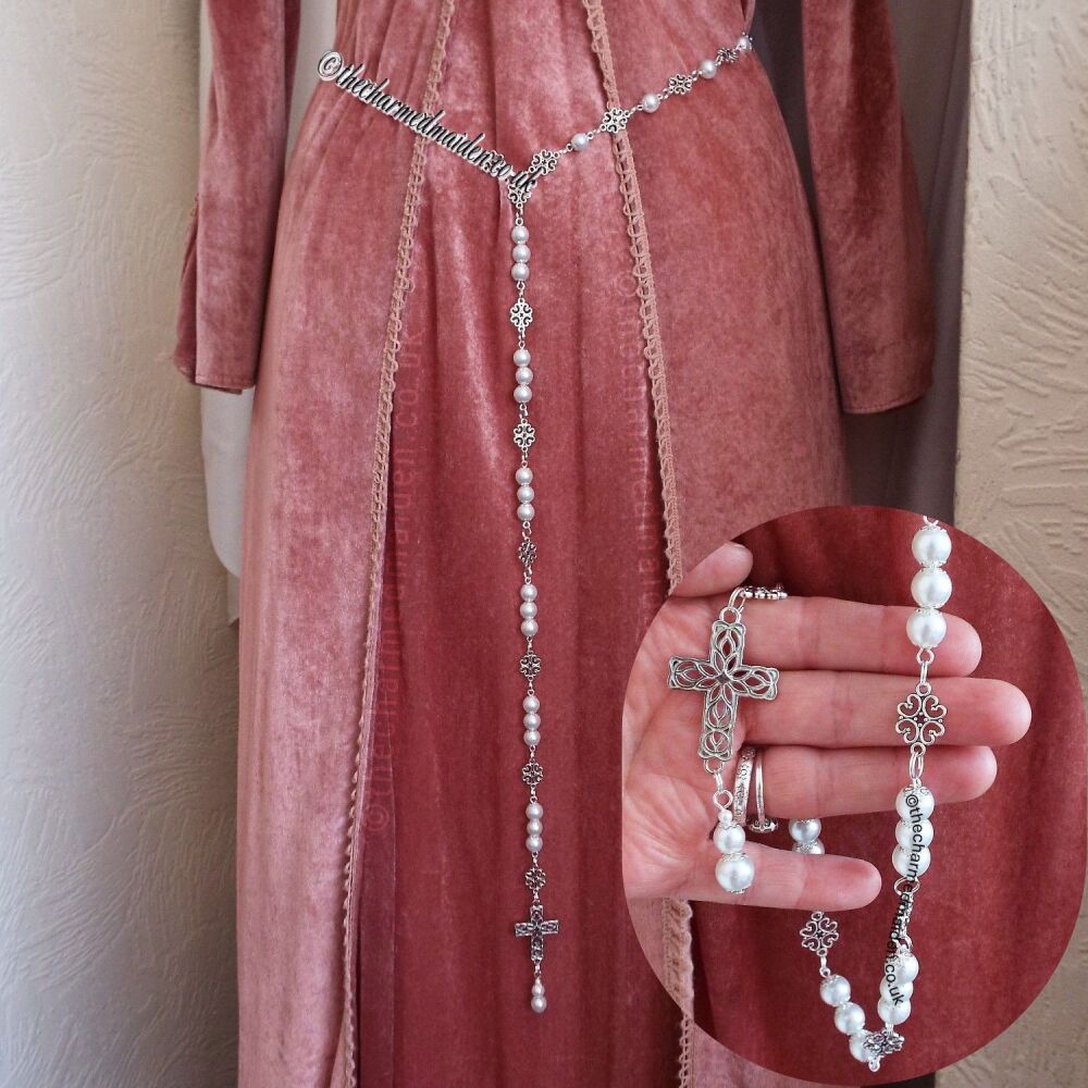 Pearl and Cross Girdle Belt in Silver