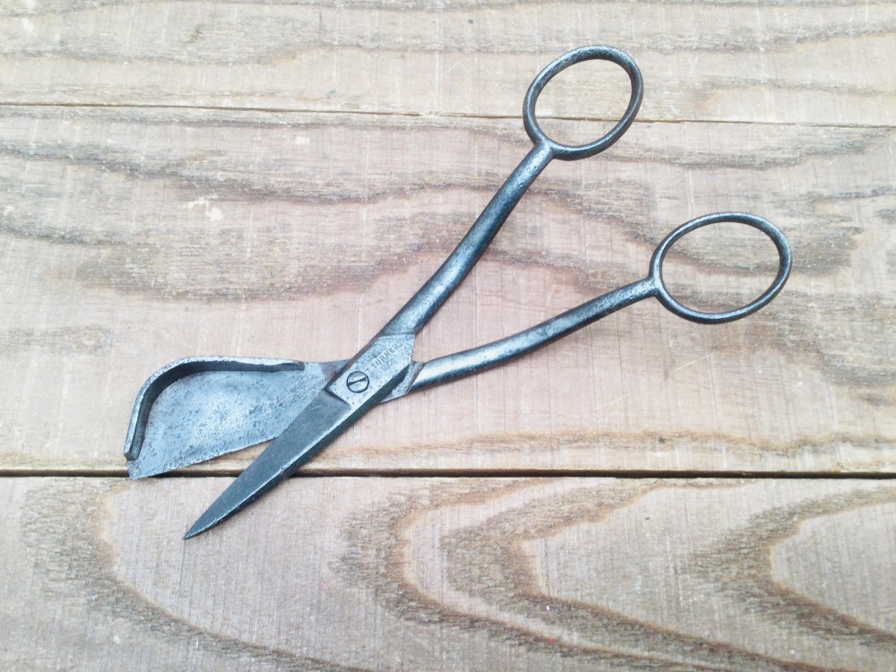 Vintage Thomas Turner & Co Sheffield Candle Wick Scissors