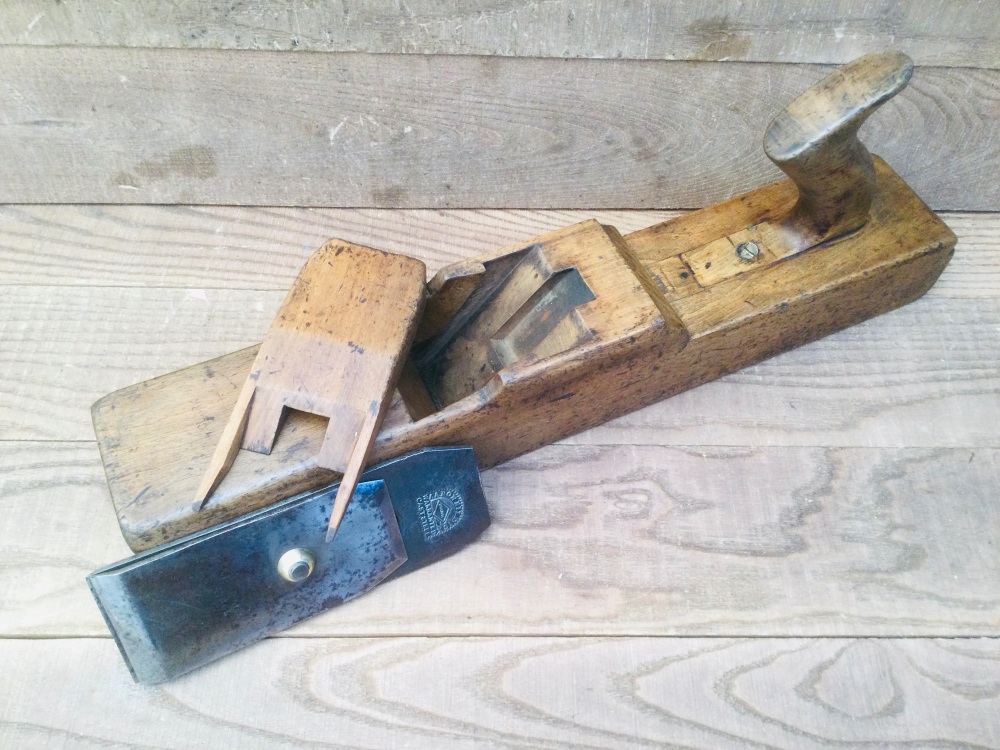 Vintage English Beech 17” Jack Plane Osborn & Co Southampton