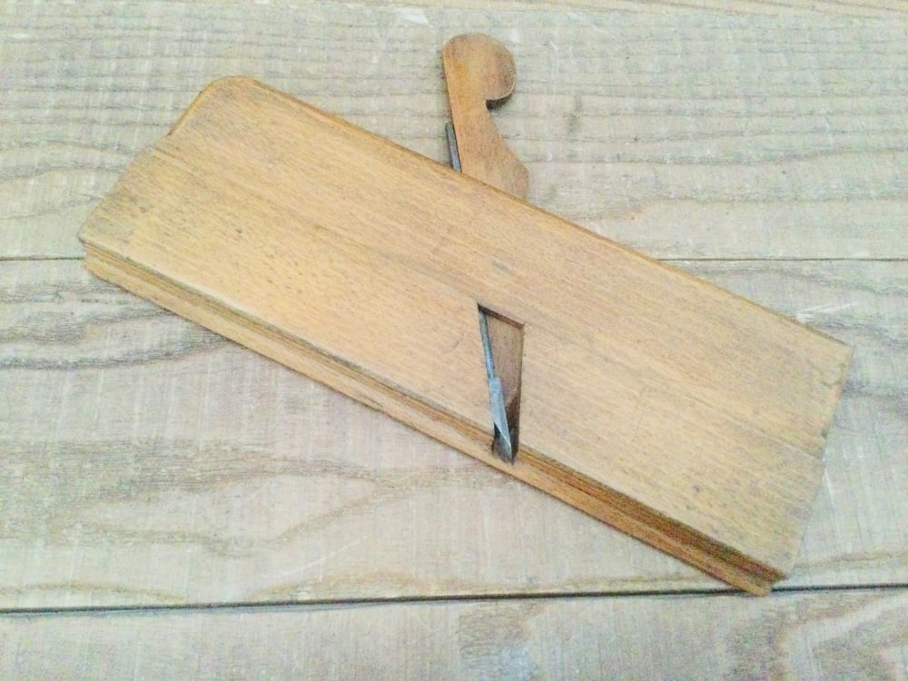 Vintage Beech 8.1/8” Long Moulding Plane Ward & Payne Cutter