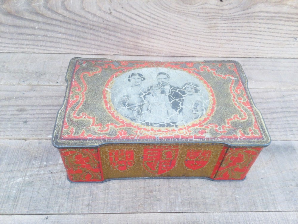 Vintage A.S. Wilkin Ltd brand from Newcastle Upon Tyne Cremona Toffee Tin