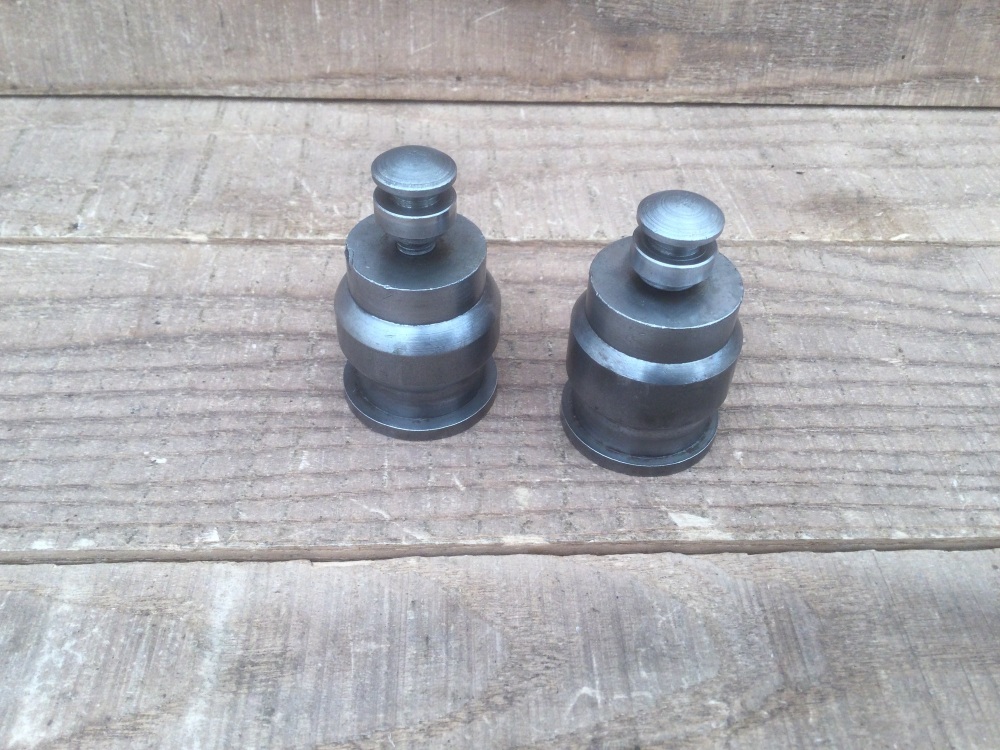 Vintage Adjustable Engineers Round Top Table Jacks