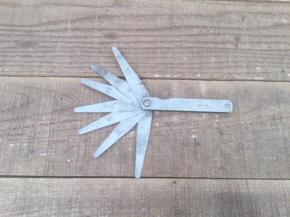 Vintage Moore & Wright Safe And Sure Engineers Feeler Gauge No.912