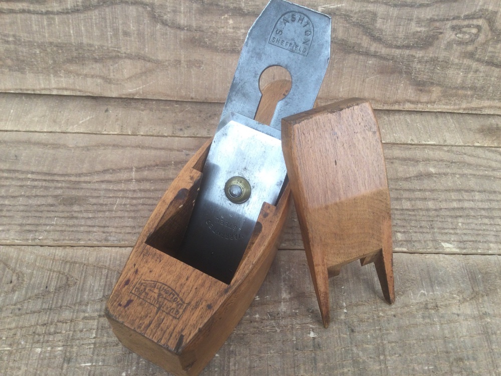 Vintage British Beechwood  7½” Coffin Plane 2” Ashton Cutter