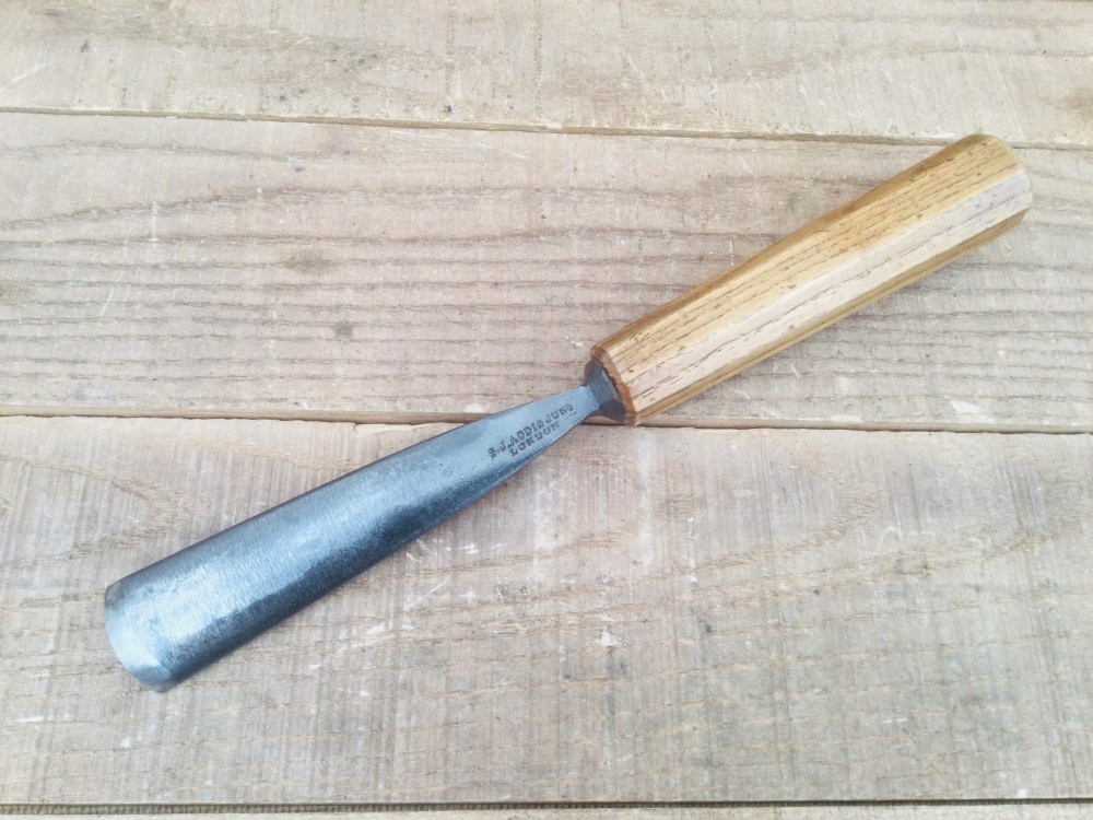 Antique S J ADDIS JUNr  LONDON 1 â…›” Caving Straight Gouge
