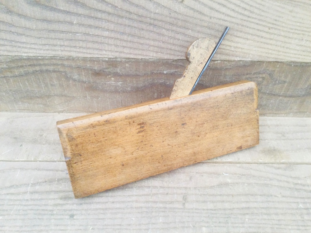 Alex Mathieson & Son 3/8” Boxed Beechwood Single Bead Moulding Plane