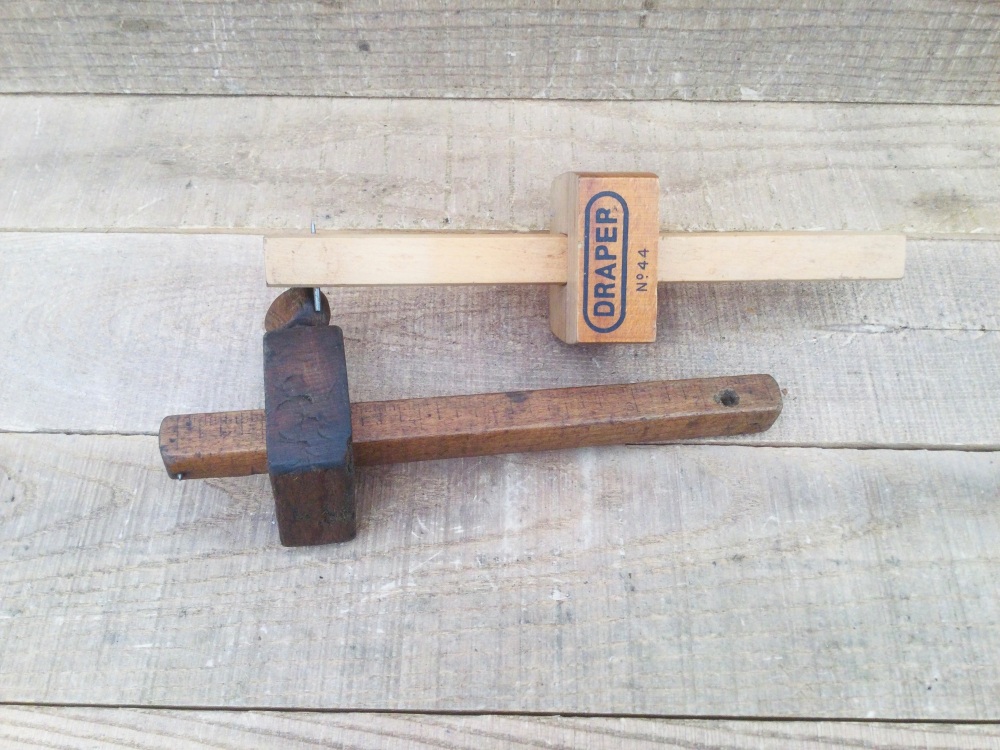 Vintage Calibrated Beech Marking Gauge & Draper No.44 Marking Gauge