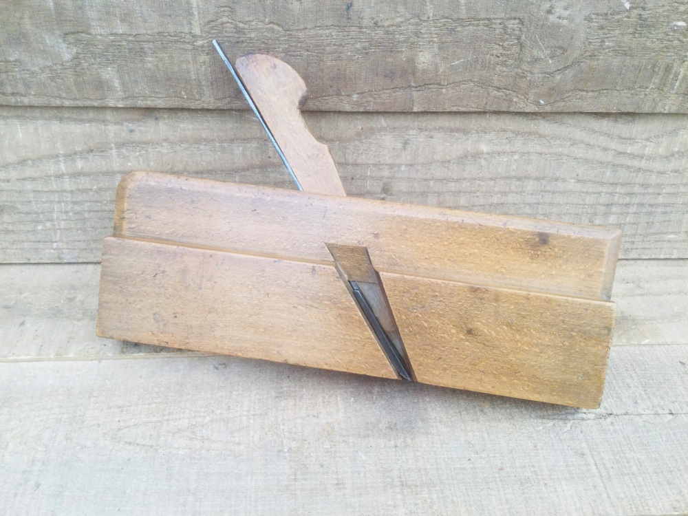 W Sarjent Reading 3/16” Boxed Beechwood Single Bead Moulding Plane