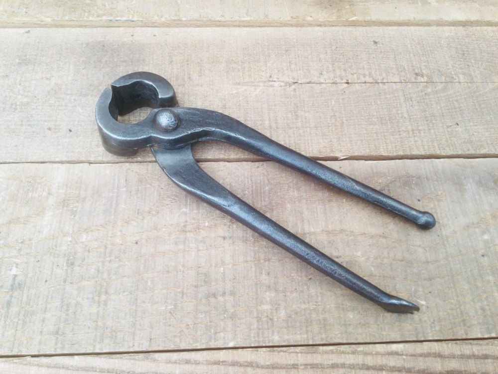 Vintage Footprint 7” Carpentry Pincers