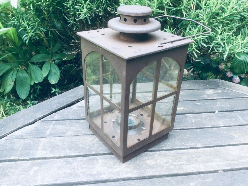 Vintage Style Rustic Tea Light Hanging Garden Lantern
