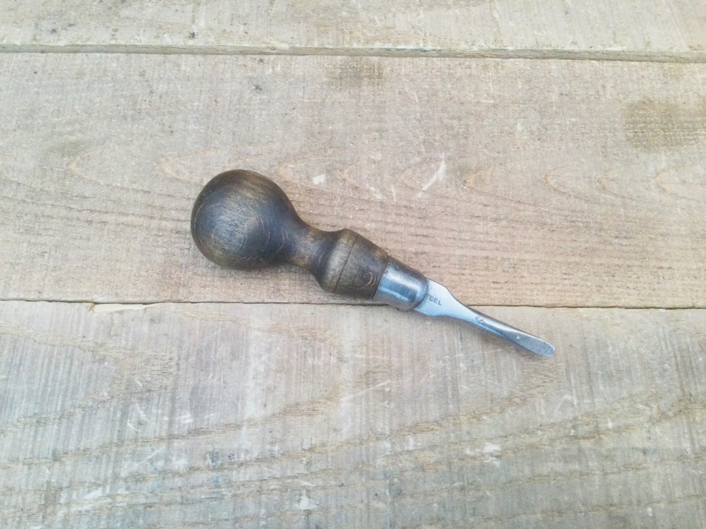Vintage 4 ½” Cabinetmakers Turnscrew