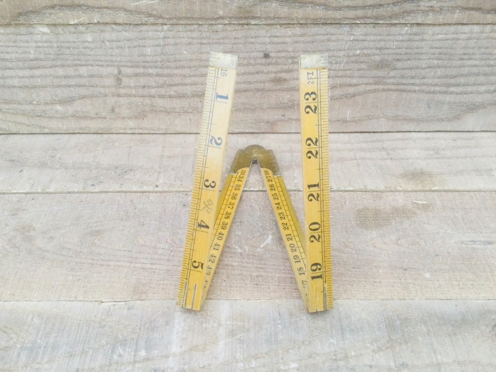 Vintage Carpentry 2ft Four Fold Rule Metric & Imperial