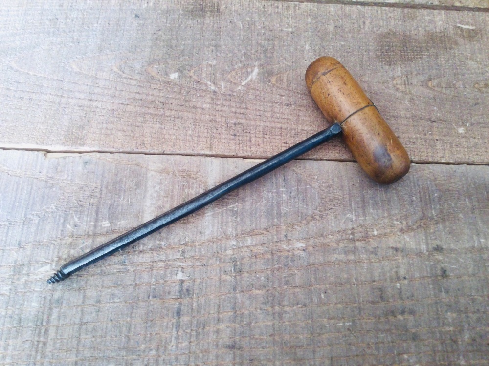 Vintage Carpentry Shell Gimlet
