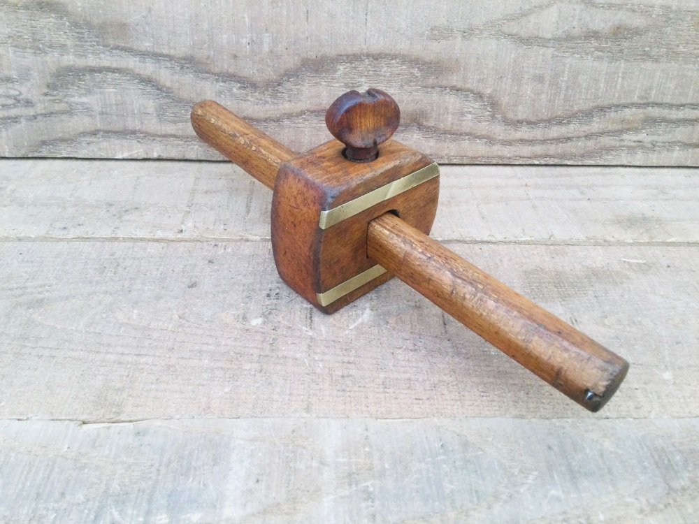 Vintage Thomas Wales & Sons Sheffield Brass Fitted Beech Wood Marking Gauge