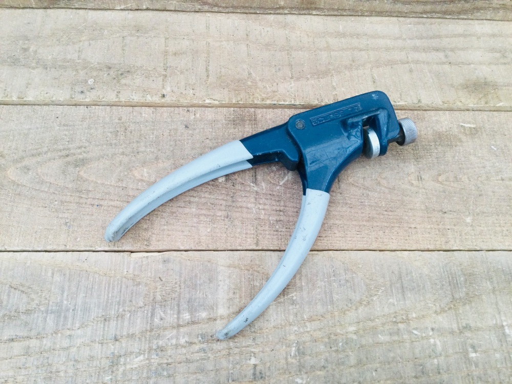 Vintage Eclipse No.77 Saw Set Pliers